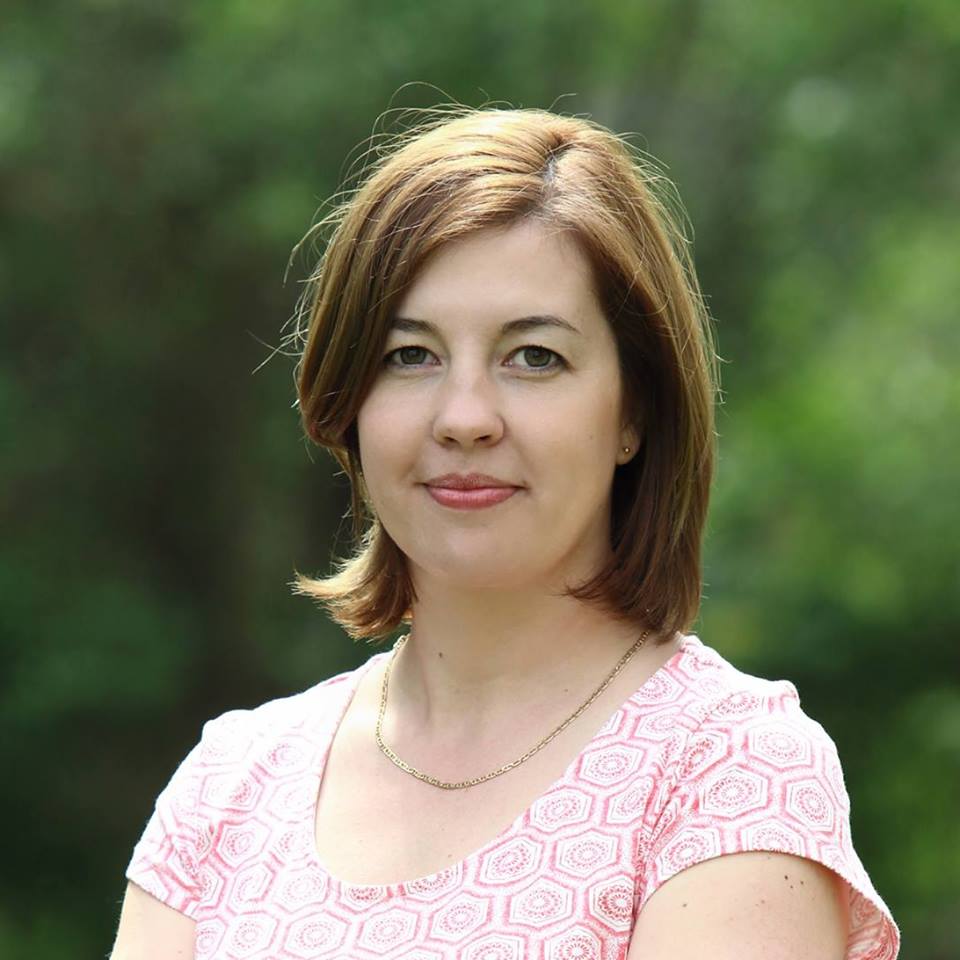 Martincsevicsné Jenei Gizella az Olajozott egészség című könyv szerzője.